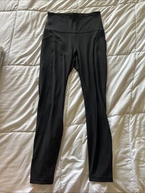 Black High-Waist Lululemon Align Leggings with Pockets